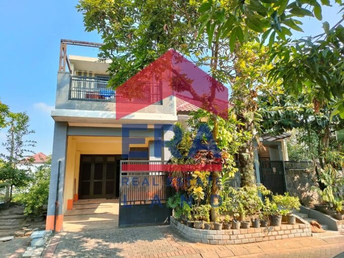 Dijual Rumah Batavaia Golf Araya