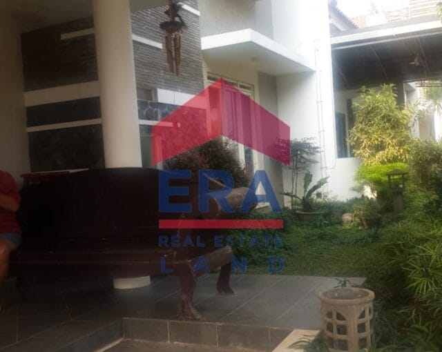 Dijual Rumah Villa Puncak Semeru Batu