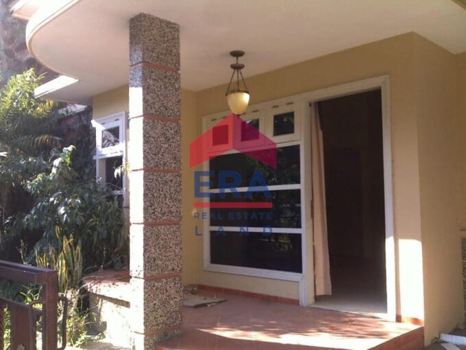 Dijual Rumah Jalan Palem Permata Jingga Malang