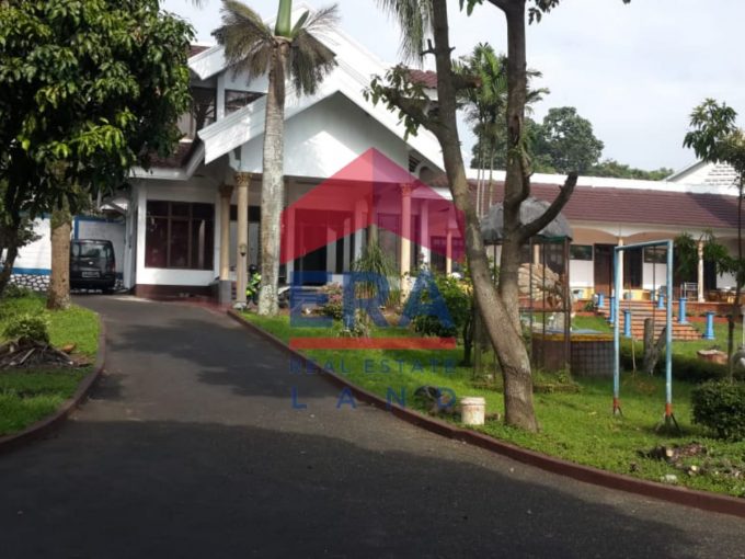 Dijual Villa di Jalan Imam Bonjol Batu