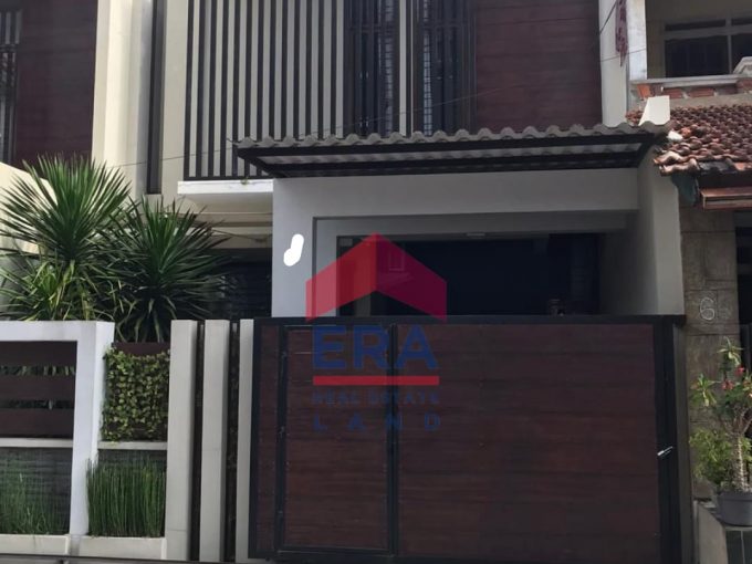 Dijual Rumah di Jalan Candi Agung Malang