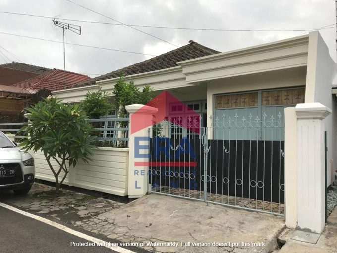 Dijual Rumah Jalan Kamelia Malang