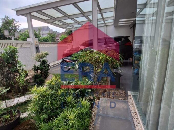 Dijual Rumah di Jalan Telaga Golf Malang