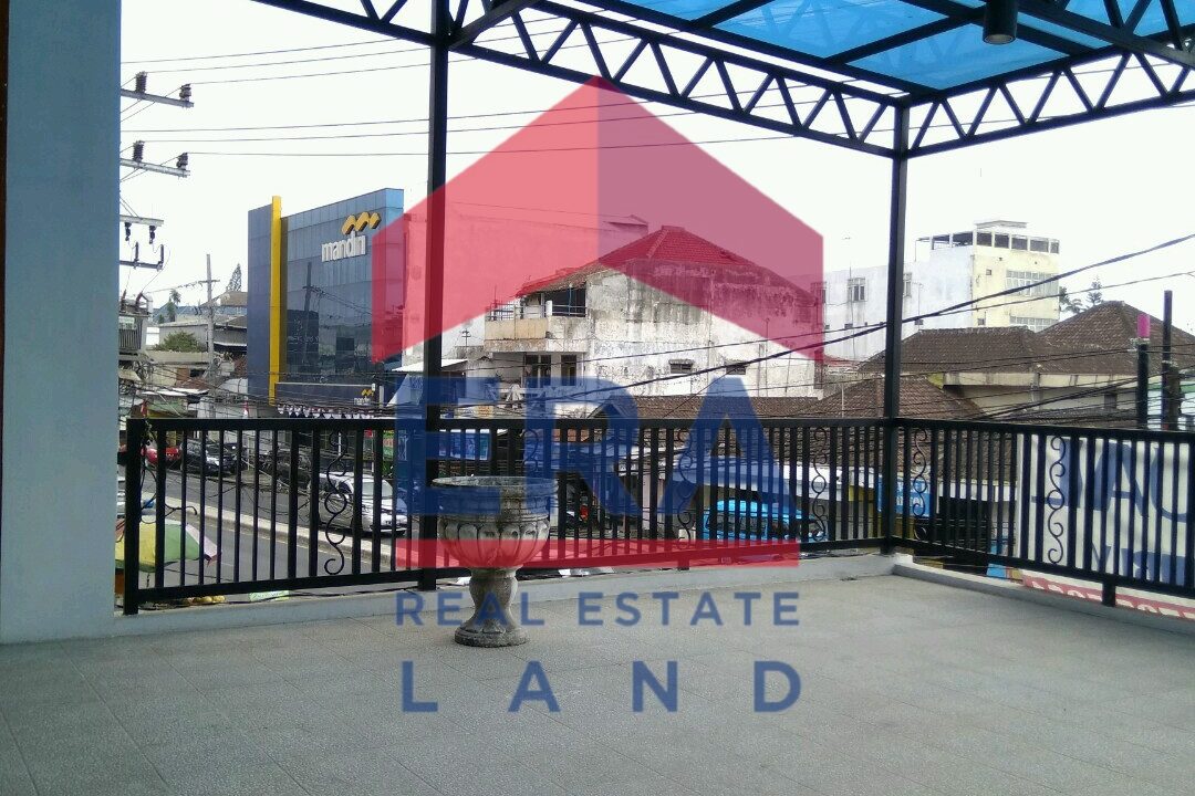 Picsart_22-02-24_11-28-44-240