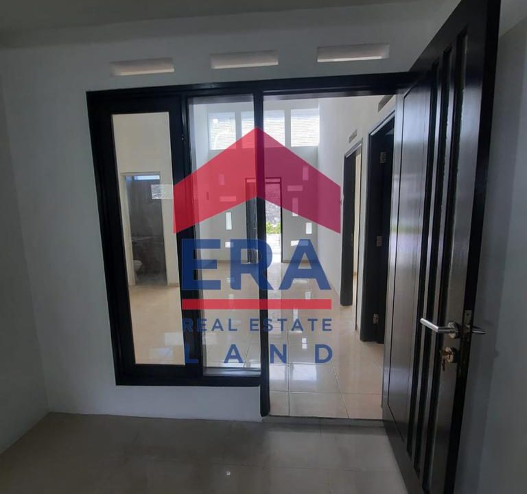ce64f7fb-f793-4edf-8922-2e55a8a79461