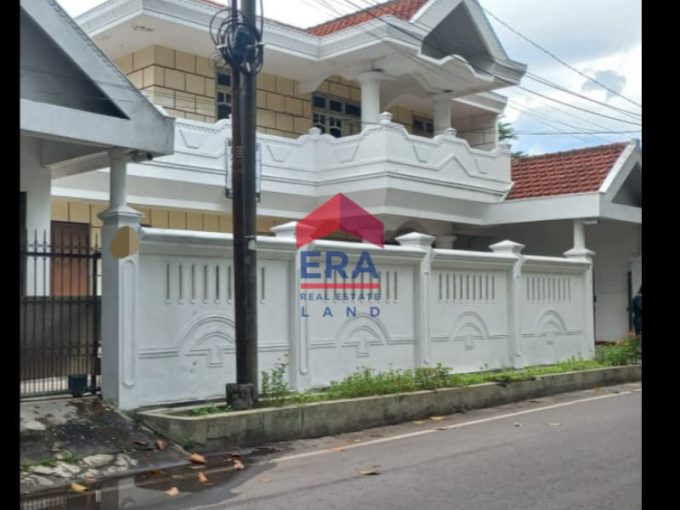 Dijual Rumah di Jalan Simpang Panji Suroso Malang